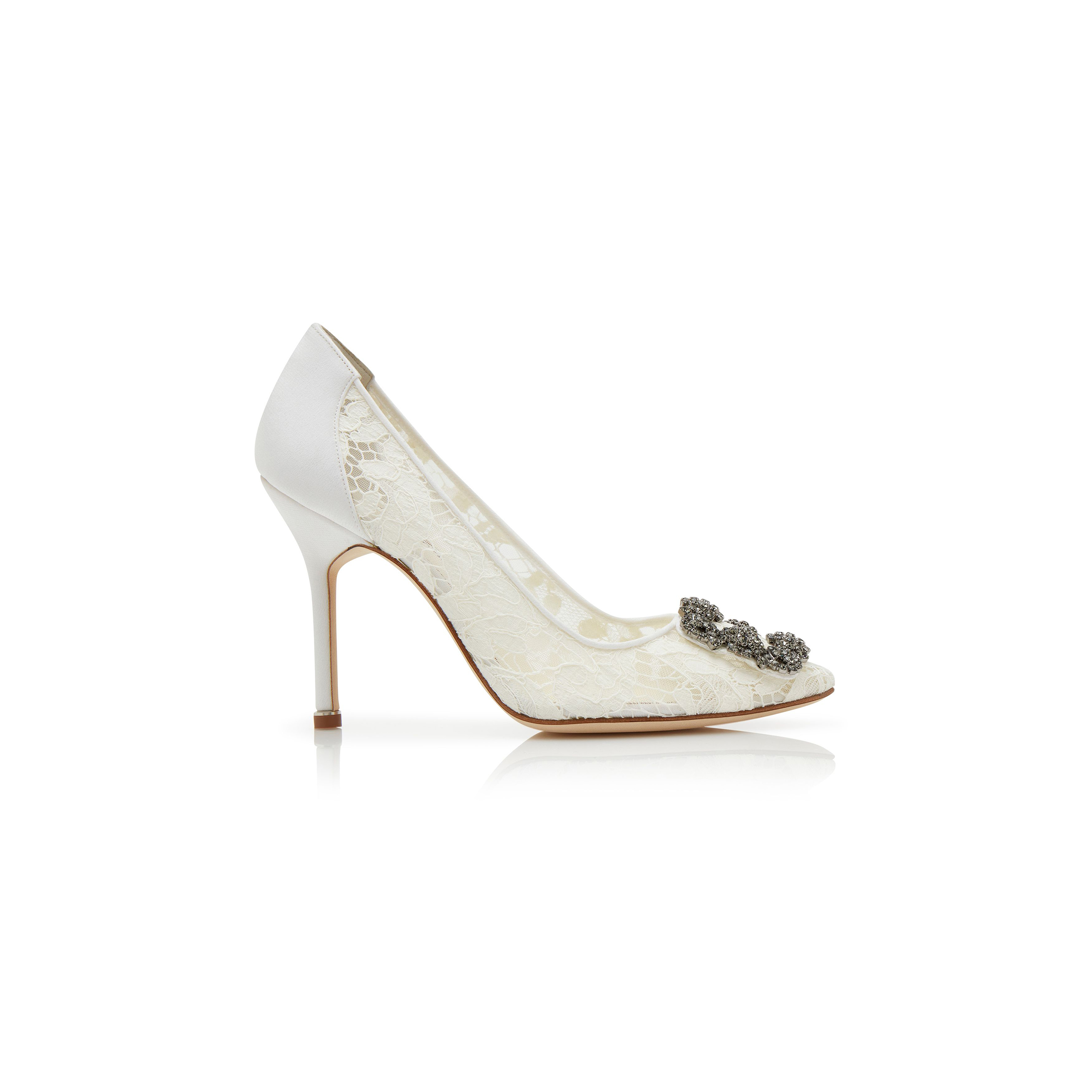MANOLO BLAHNIK HANGISI LACE LIGHT CREAM LACE JEWEL BUCKLE PUMPS 9XX-0698-0012